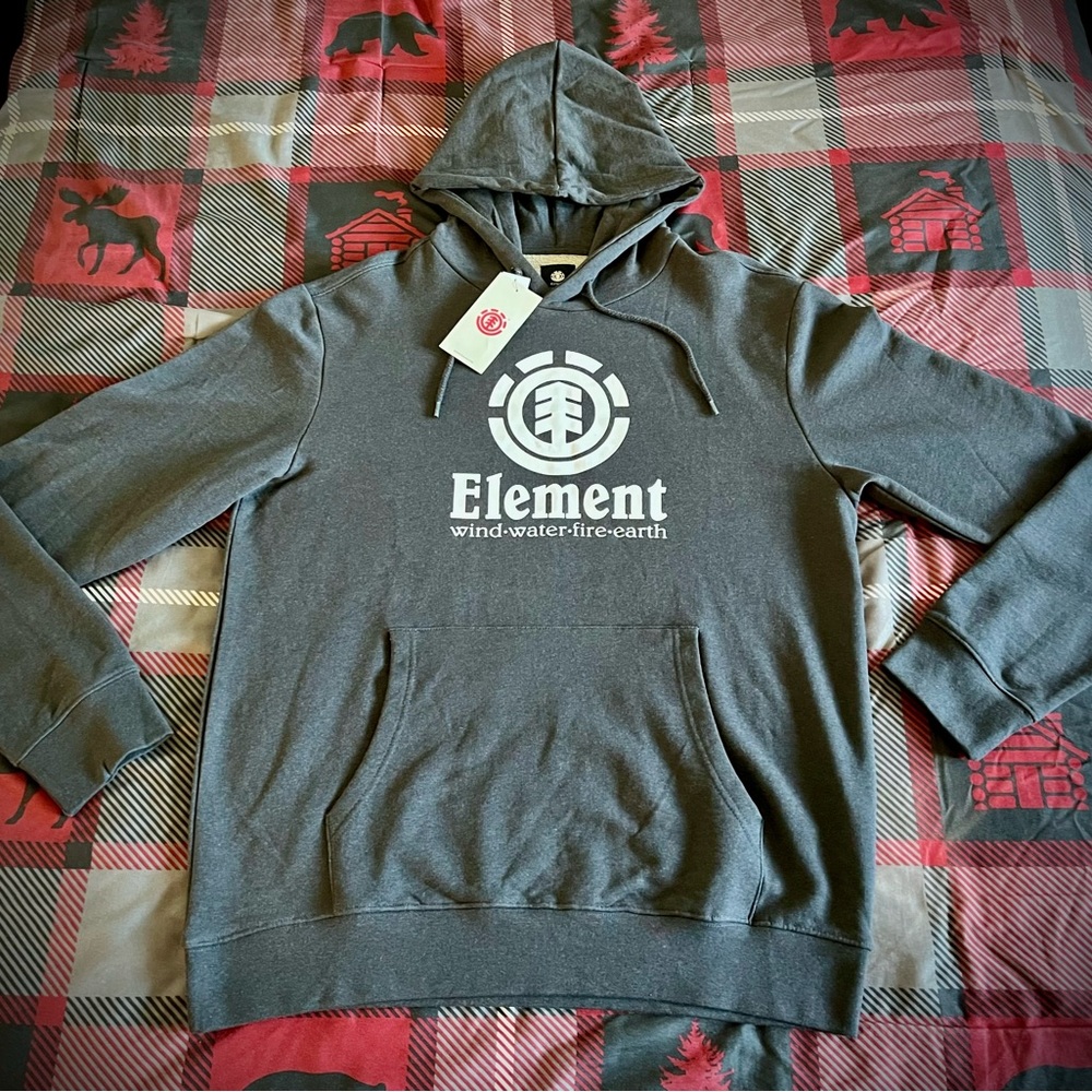 • Element (XL) Pullover •